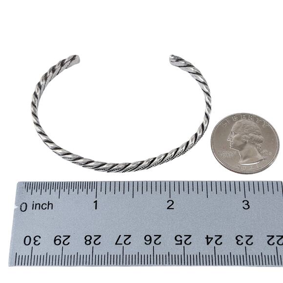 Southwest Hand Tooled Cuff Bracelet | Vintage Sterling Silver 925 | 6.5" - Picture 9 of 10